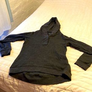 Medium women’s Icebreaker Merino wool cowl neck hooded sweater